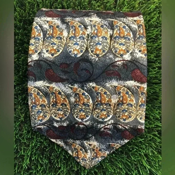 Ferrell Reed for Hodge & Sons All Silk Tie - Picture 2 of 8